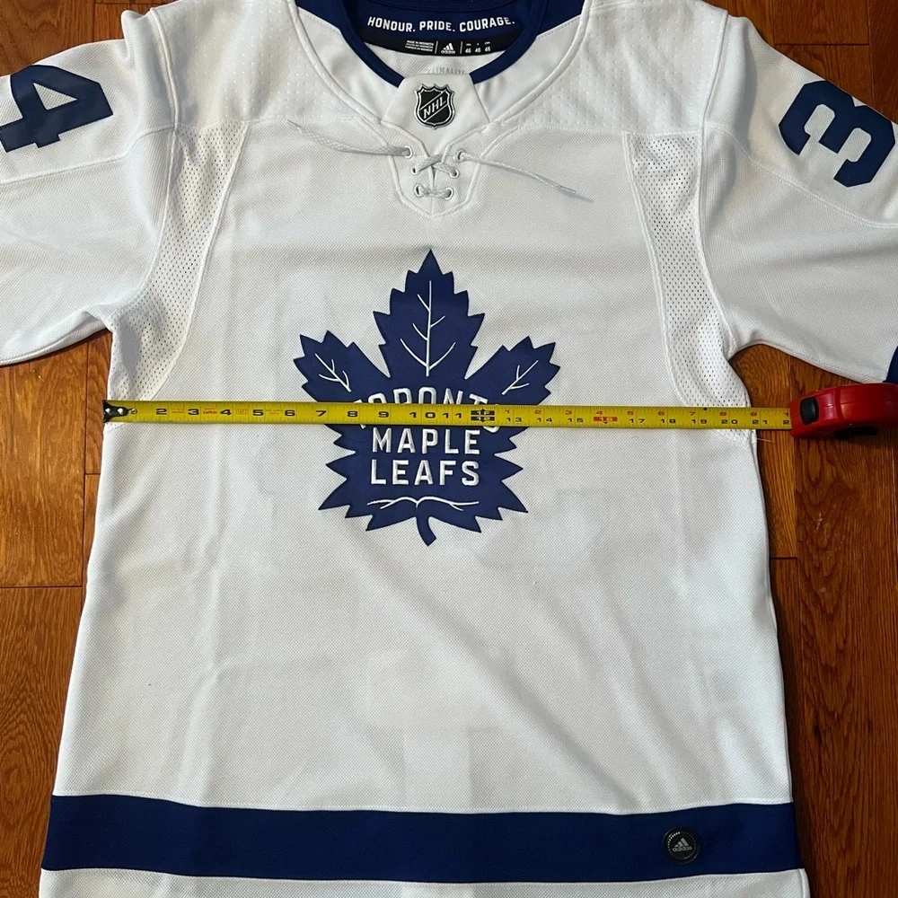 White Matthews Maple Leafs Jersey - Picture 8 of 10